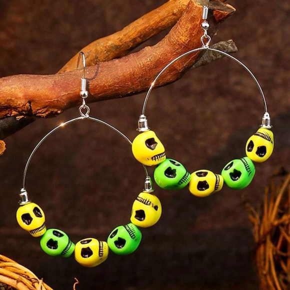 💀 Awesome Neon Color-block Skull Skeleton Head Beads Hoop Earrings 💀 - Picture 1 of 3